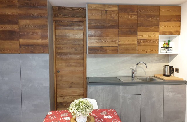 Splendid studio flat in the center of Sauze completely renovated, with terrace and view