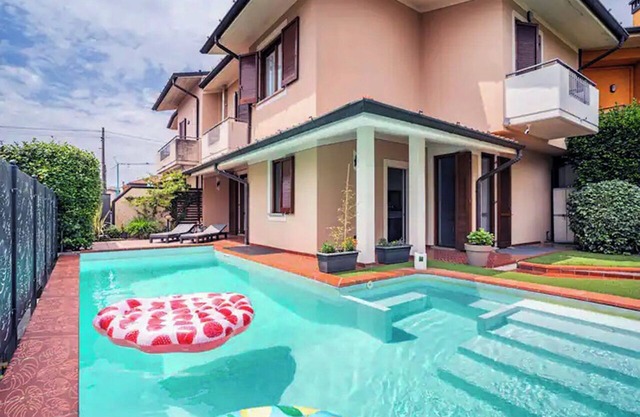 Splendid villa with exclusive use pool ideal for relaxing with family