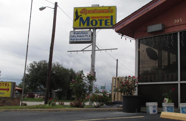 Sportsman's Motel