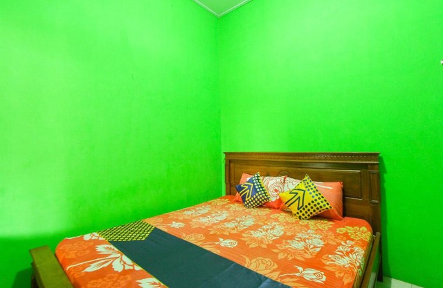 SPOT ON 1931 Kampung Osing Inn