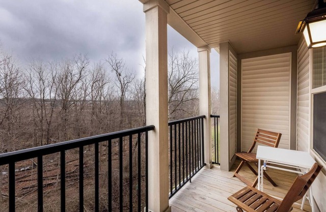 Spotless Monthly Penthouse | 2BR + Pool + Gym