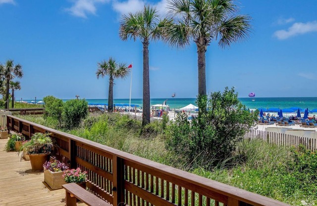 SPRING IS HERE ~ FREE Beach Service incl in Rental beginning 3.1.25 Book Now