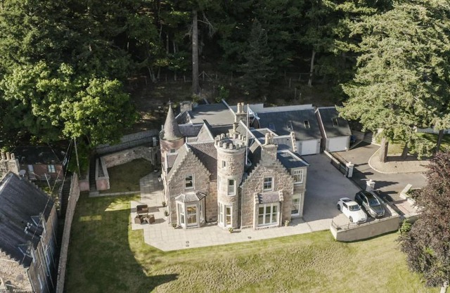 St Andrews House