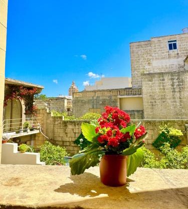 St Anglu Xaghra Family Stay - Lift and AC included