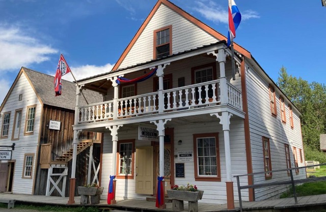 St. George Hotel