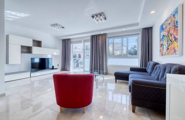 St Georges Bay Oasis, Steps from the Beach