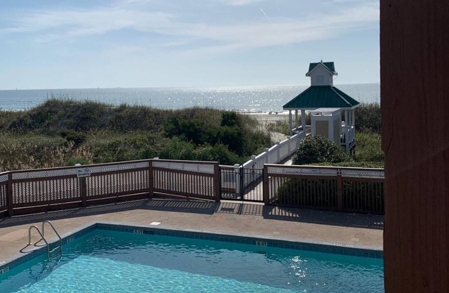 St. James Peaceful Villa. Short distance to the beach, Southport and Oak Island