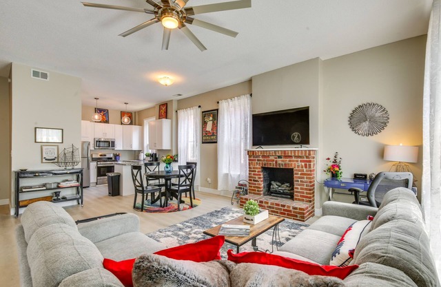 St Louis Vacation Rental ~ 2 Mi to Downtown