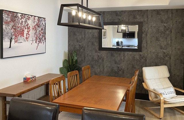 Stanley House - Upscale 2 Bedroom Gem - New Listing