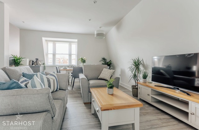 Starhost Residences Brand New 2 Bedroom Apartment in Newbury Town Centre