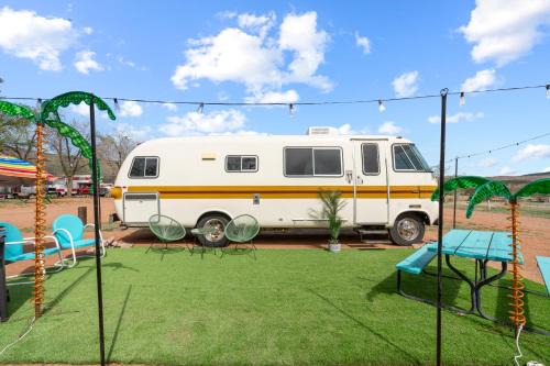 Starlite Vintage Resort