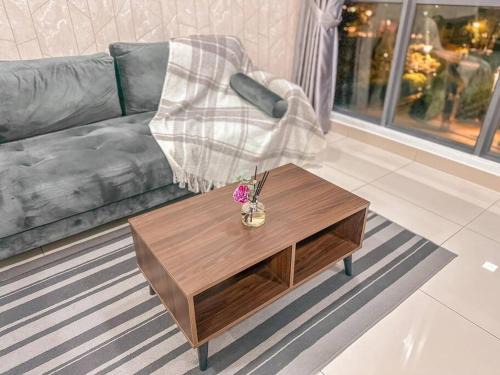 Starry x Studio with 2 QUEEN BED Free Netflix