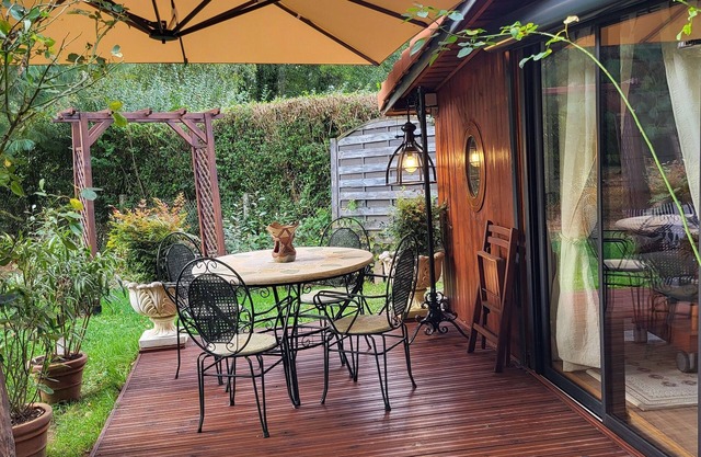 Station located in the Andelle valley with space to relax