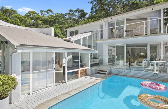 Stay 7, Pay 5 these School Holiday->heated pool