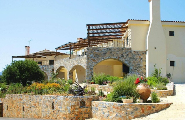 Stay for 2 at Aposperitis Drosia