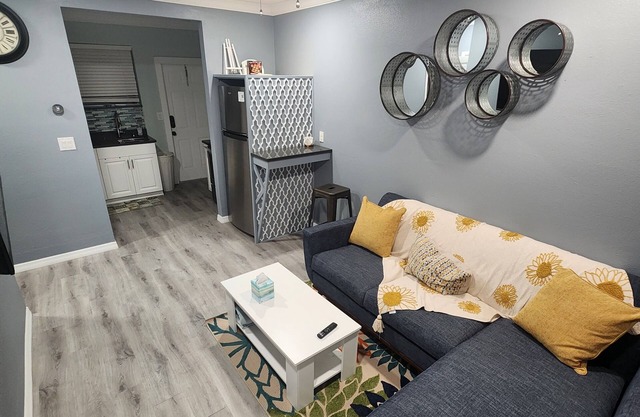 Stay minutes from Downtown and beaches!