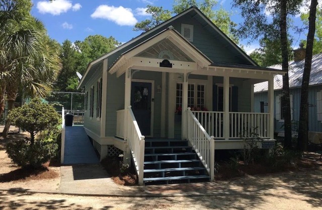Steinhatchee Landing Resort-Cherry Blossom #24-Dog Friendly-*THIRD NIGHT FREE*