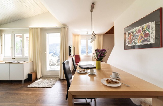 Steinrüti 5-room holiday home with view on the Churfirsten mountains