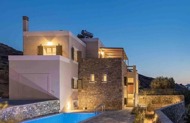 Stelios-Korina Villa with Pool an Stunning View Posidonia Syros Cyclades Greece