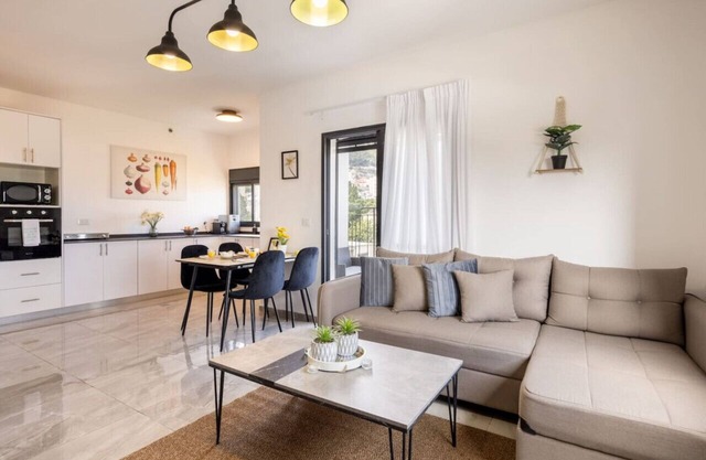 Stella Maris Vista Apartment by Sea N' Rent