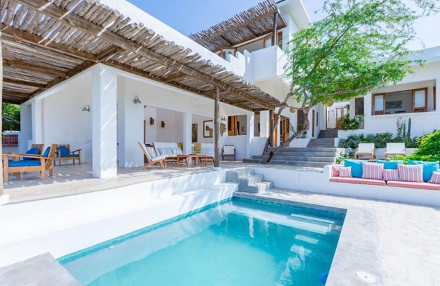 Steppa Villa, Treasure Beach