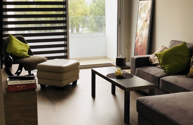 Steps from the beach-3bedroom CityCentre Apartment