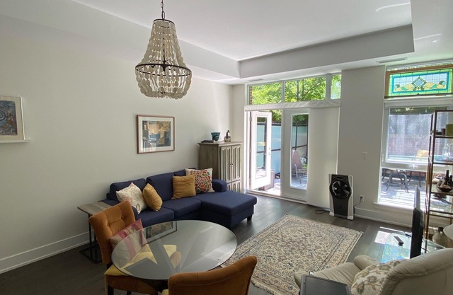 Steps from the Beach! Beautiful 1 Bedroom Condo w/Spacious Patio