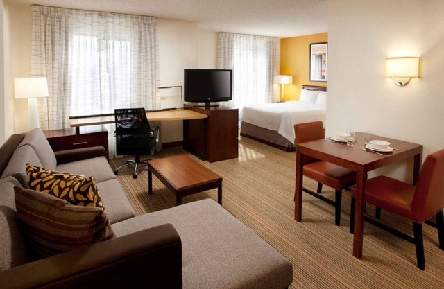 Steps from the River Walk & Alamo: Your Ideal Urban Retreat with Heated Pool!
