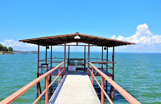 Steps from the Water, Gated, Washers, Canoe, Shaded/Lighted Concrete Pier
