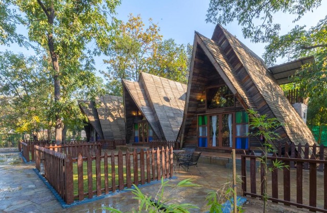 Sterling Padam Pench