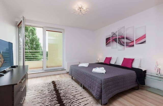 Steyera 2 | Elegant Apartment with Beautiful View