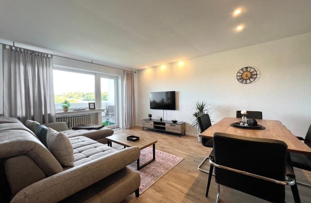 Stilvolles Apartment mit ländlichem Ausblick