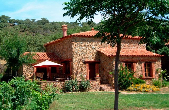 Stone House in Alájar with Valley Views