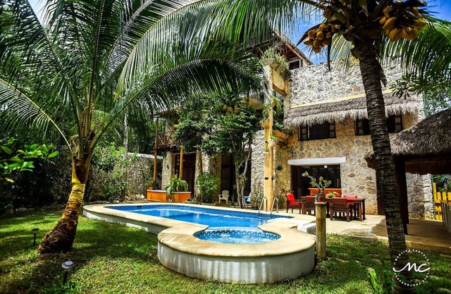 Stone House with Pool and large Garden, ideal for families