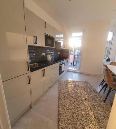 Stone Lodge 2 min Walk From Edgware Underground