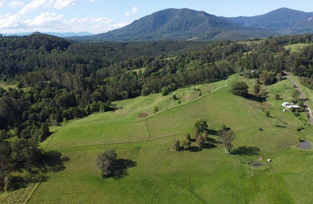 Stoney Chute Eco-Cabins : two accessible, quiet, retreats close to Nimbin.