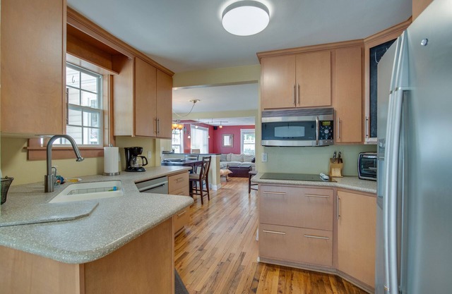 Strawberry Point Cottage