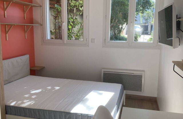 Studette a 15 min du RER A