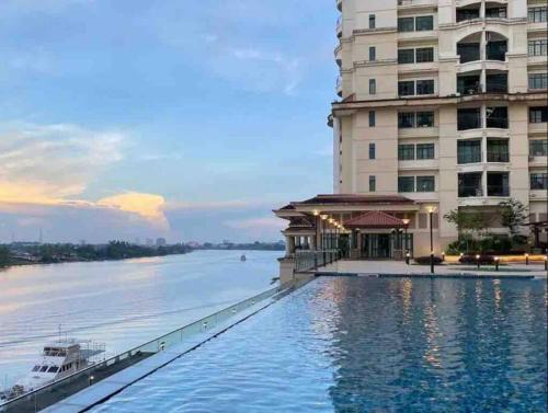 Studio 4 pax - Riverine Diamond Kuching