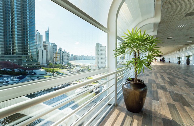 Studio Amores 230m da Passarela na Barra HM2352