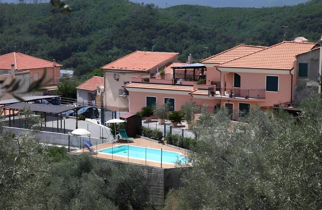 Studio Apartment 'Gli Angeli Agriturismo - Zio Antonio' with Shared Pool, Wi-Fi and Air Conditioning