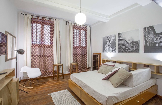 Studio Apartment at the Academy