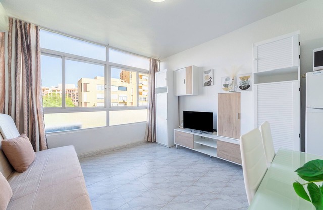 Studio Apartment 'Estudio Almerimar' with Sea Views, Wi-Fi and Air Conditioning