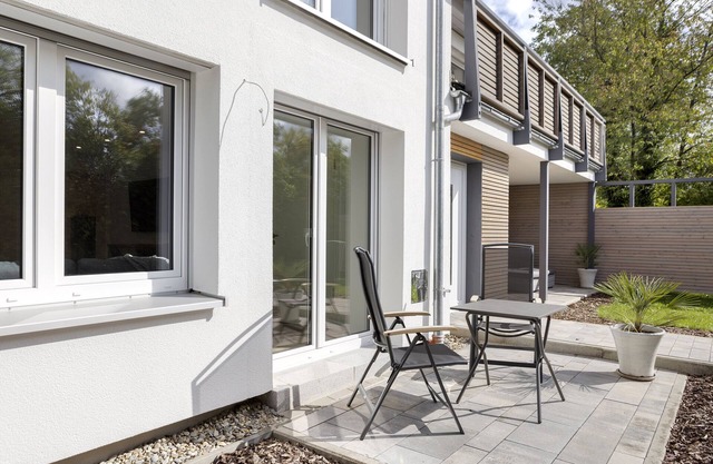 Studio Apartment 'Ferienwohnung 1 Coburg-Creidlitz' with Private Terrace