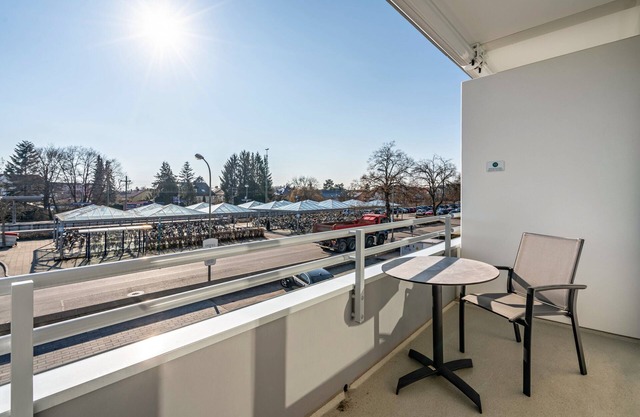 Studio Apartment "Huber Living Basic 208" with Balcony & Wi-Fi