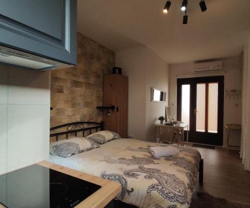 Studio apartment with sea view