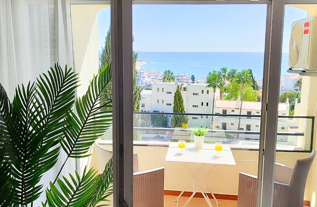 Studio appartment/panoramic sea/Albufeira old town view/pool view