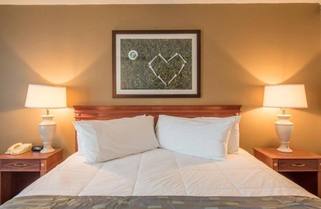 Studio at Lakeview Golf Resort w Indoor Pool & BBQ Area