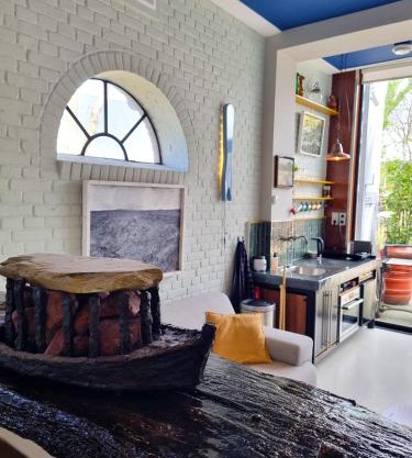 Studio Blank - a night in the gallery