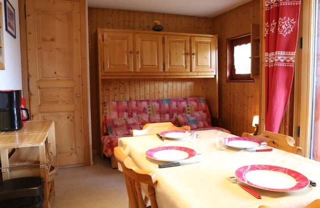 Studio cabine rénové 4 pers avec balcon, proche des pistes, à Aussois. - FR-1-508-270